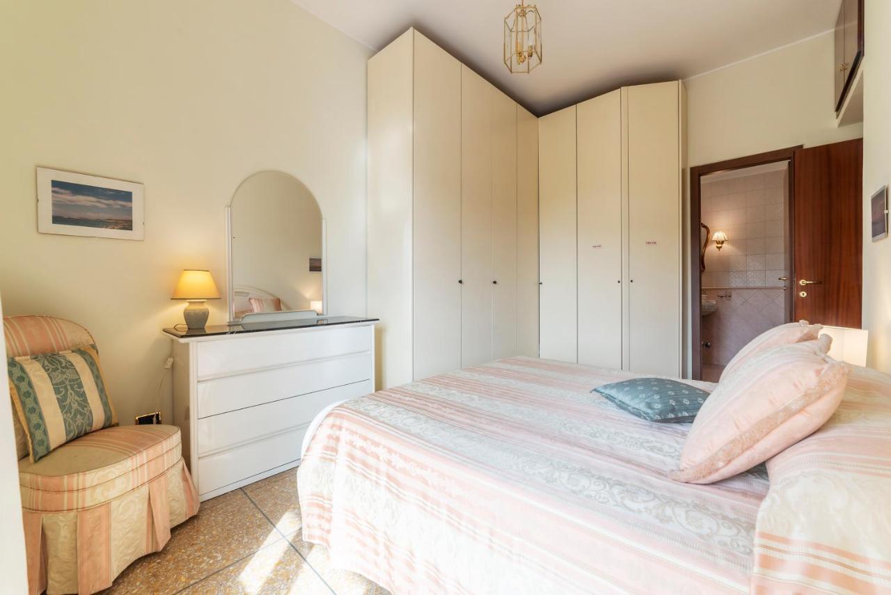 Monteverde Roomy Apartment Sun And Flowers Rome Bagian luar foto